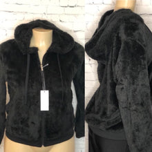 Cargar imagen en el visor de la galería, Chaquetas de piel con capucha