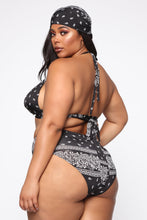 Cargar imagen en el visor de la galería, Conjunto de bikini con estampado radical
