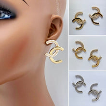 Cargar imagen en el visor de la galería, Pendientes de doble C