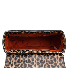 Load image into Gallery viewer, My Pleasure Bee Handbag