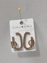 Load image into Gallery viewer, Bling Statement earrings
