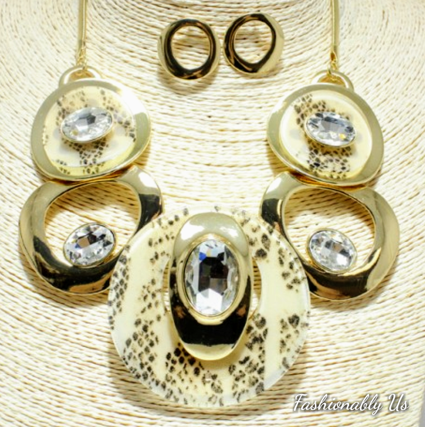 Juego de collar de 5 anillos