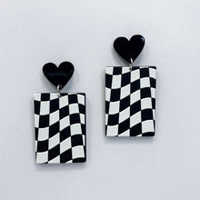 Load image into Gallery viewer, Classic Heart Earrings
