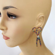 Load image into Gallery viewer, Scissored Earrings
