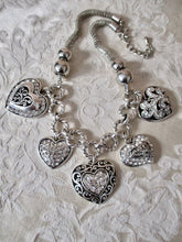 Load image into Gallery viewer, Chunky Hearts necklace set
