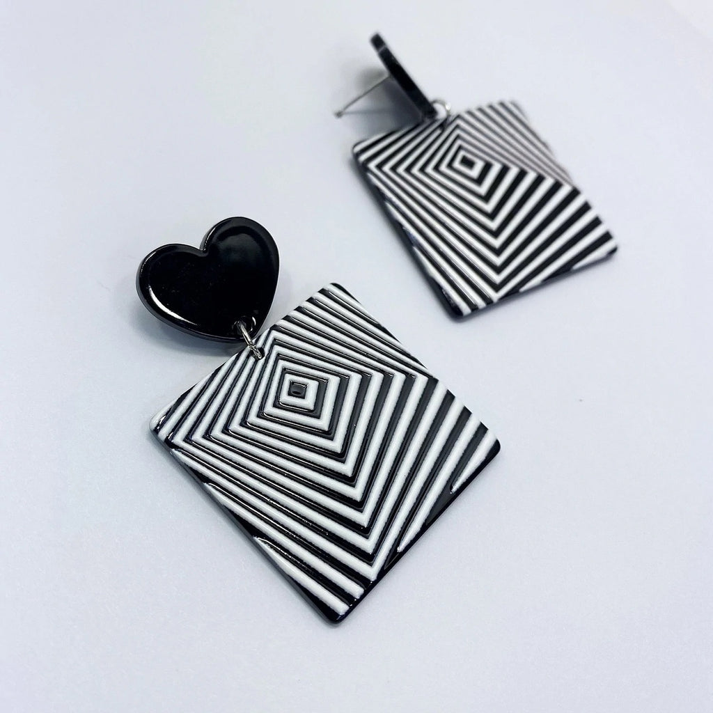 Pendientes clásicos de corazón
