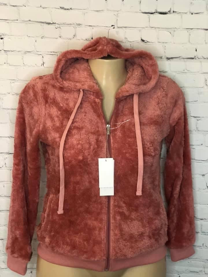 Chaquetas de piel con capucha