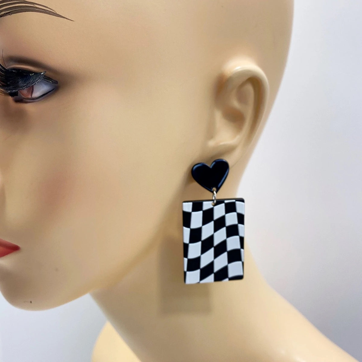 Pendientes clásicos de corazón
