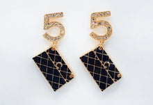 Load image into Gallery viewer, 5 Purse Earrings
