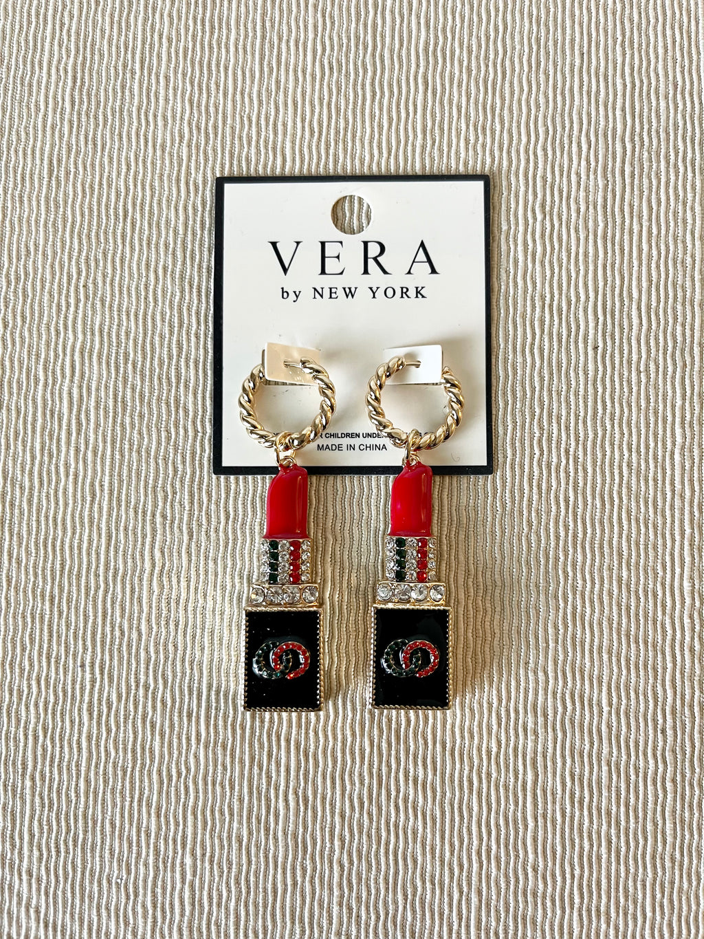 Luxurious Lipstick Earring