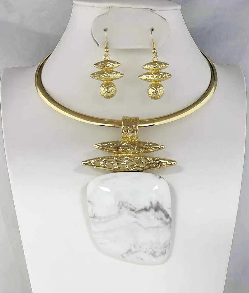 Marble Pendant Necklace Set